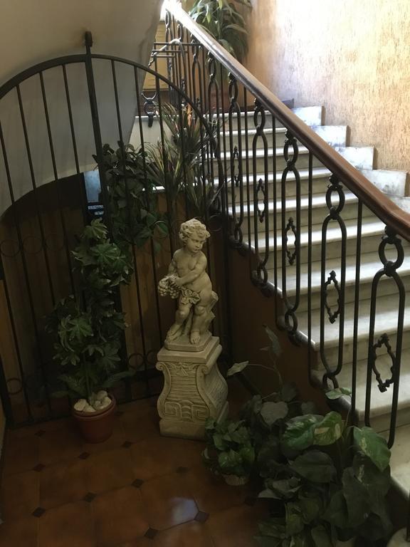 Delightful Apartment 100 Meters From The Colosseum 外观 照片